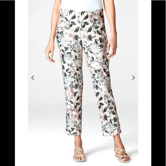 🌸2/$25 J.Jill Linen Oatmeal Vintage Hydrangeas Floral Print Stretch Ankle Pant - Picture 1 of 9